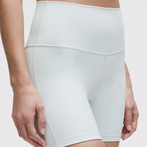 Lululemon Size 10 Mint Breeze Align High-Rise Short 6" - Picture 4 of 9